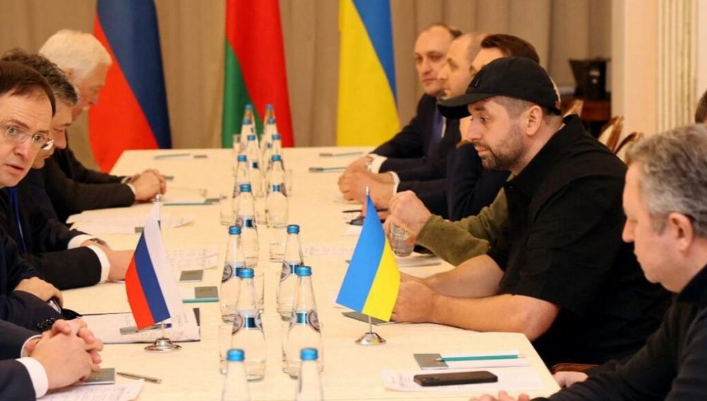 Το απόγευμα θα διεξαχθεί ο δεύτερος γύρος των συνομιλιών Ρωσίας-Ουκρανίας